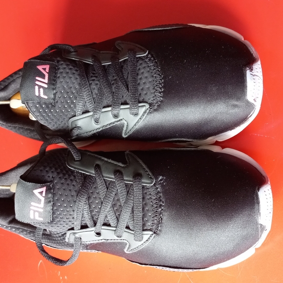 🔸- size 6.5 Fila Ladies Trazoros Energized 2 - BNIB - Picture 5 of 9